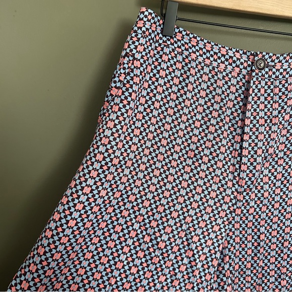 Patterned Wide-Leg Pants - Picture 9 of 9